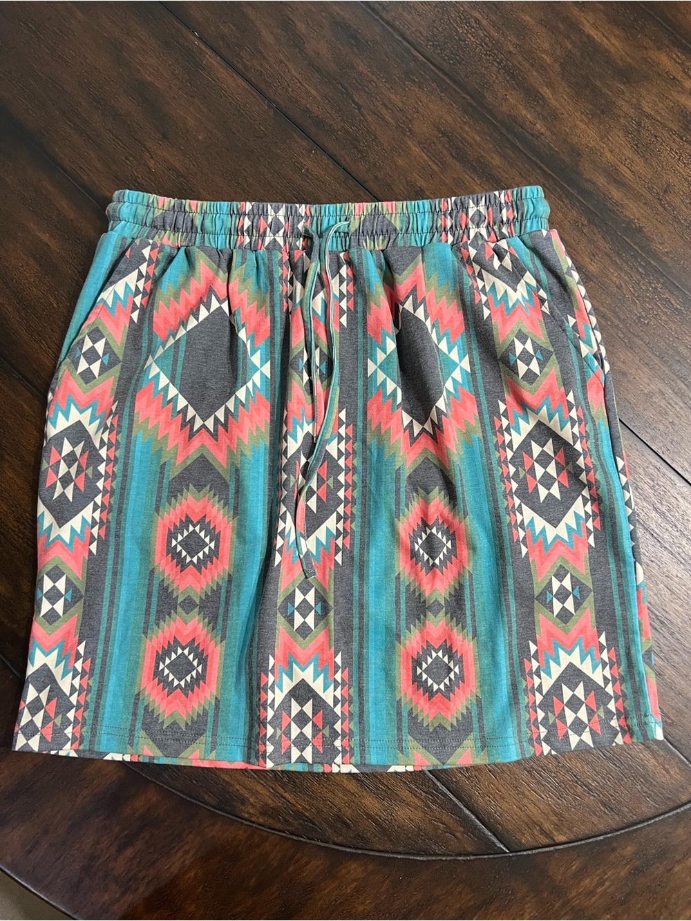 Crazy Train NWT Women’s Western Aztec Mini Skirt Sz Large Pockets Stretch Cotton